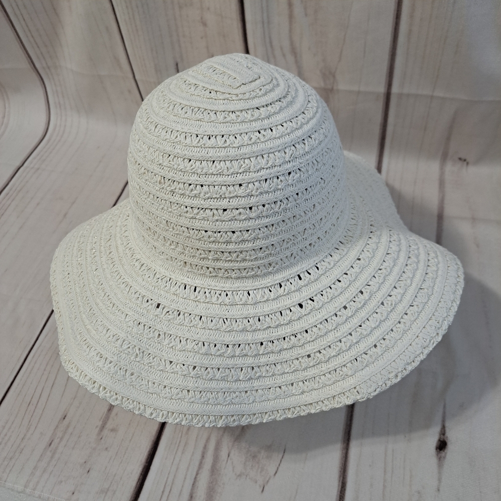 3 FOR 12 SALE White Wide-Brimmed Paper Straw Sun Hat with Ribbed Texture